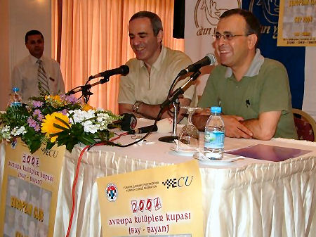 yazici-kasparov-satranc